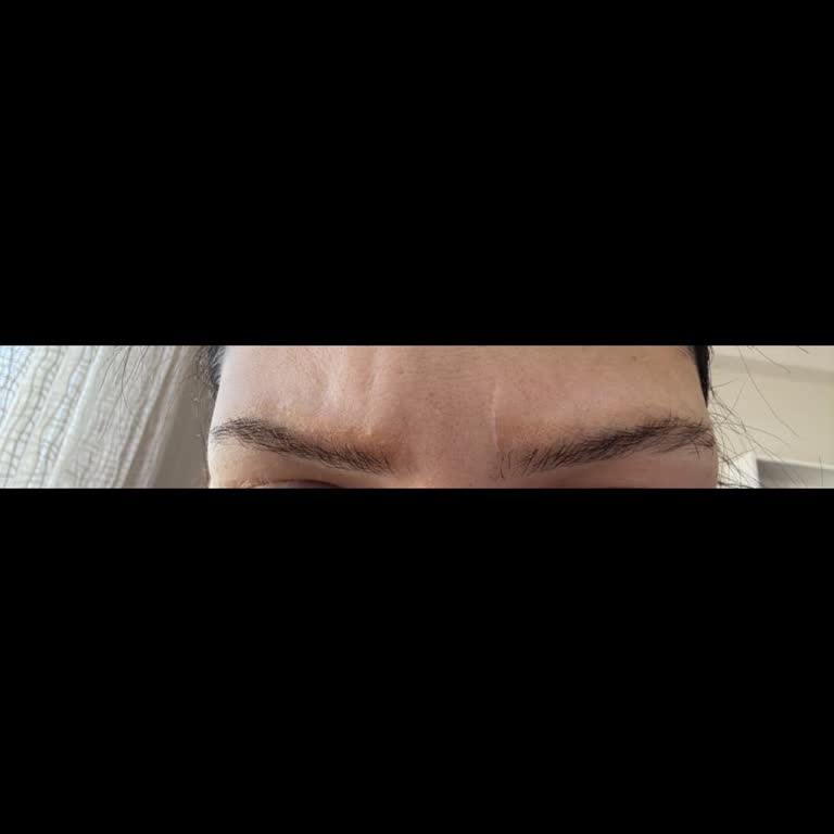 Bahar Çınar Makeup Stüdyo Yanıltıcı Phibrows Bilgisi Ve Kalıcı Turuncu İz!