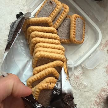 Eti Burçak Bisküvi Şok Edici Kalite Sorunu Ve Telafi İsteği