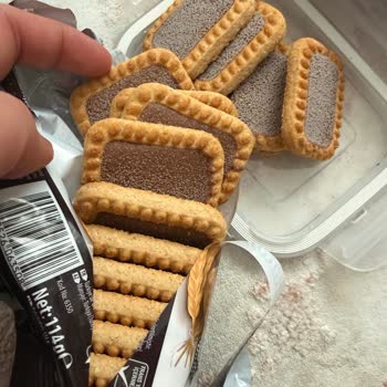 Eti Burçak Bisküvi Şok Edici Kalite Sorunu Ve Telafi İsteği