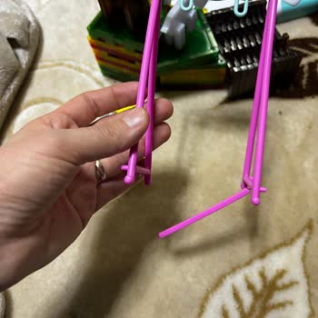 Barbie Setindeki Salıncak Sadece İki Günde Kırıldı