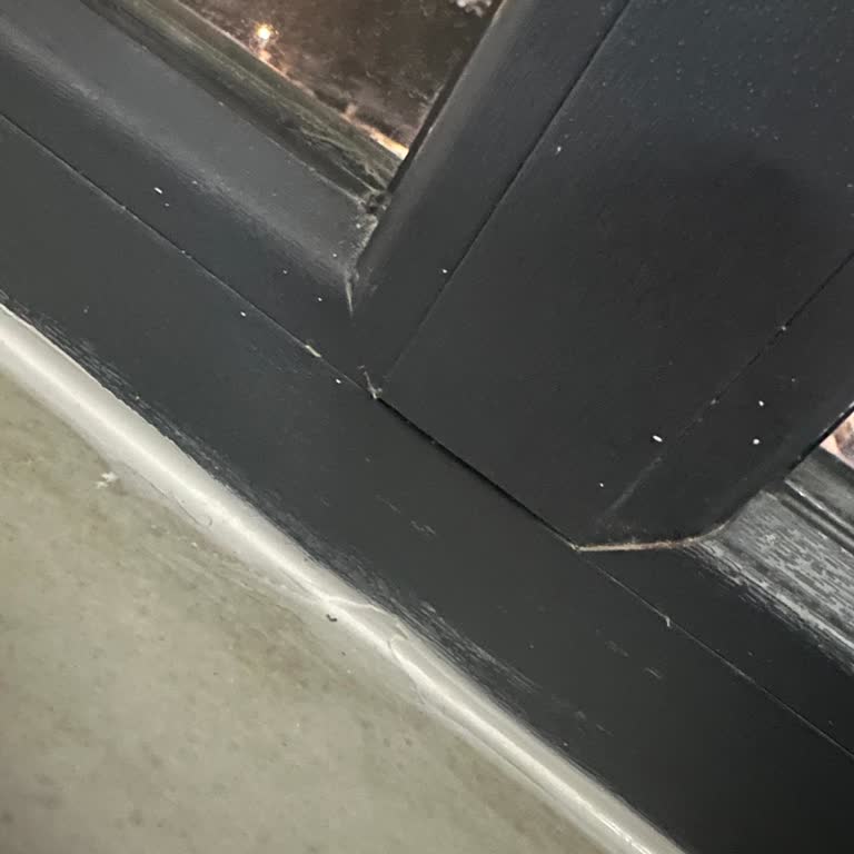 Soğuk Havalara Neden Olan Hatalı Pencerelerin Ücretsiz Değişimi Talep Ediliyor