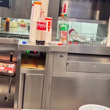 Kirli Şube, Hijyen İhlalleri Ve 40 Dakikalık Bekleme: Burger King'de