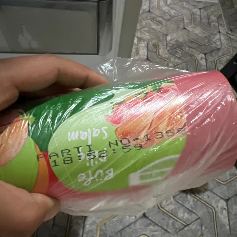 A101 Marketinden Doyfarm Salamı Tüketiminde Şiddetli Mide Yanması Ve Köpüklü Kusma