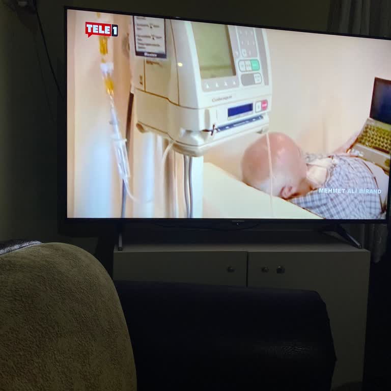 Grundig Televizyonda Donma Ve Kapanma Sorunu Garanti Kapsamında Çözüm Talebi