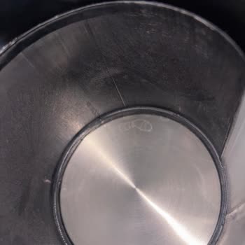 Yanlış Gelen Yemek Takımı Ve Çizikli Kahve Makinesi İçin Hızlı Değişim Talebi