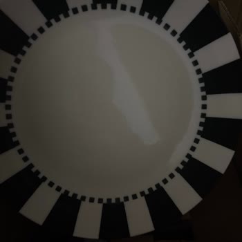 Yanlış Gelen Yemek Takımı Ve Çizikli Kahve Makinesi İçin Hızlı Değişim Talebi