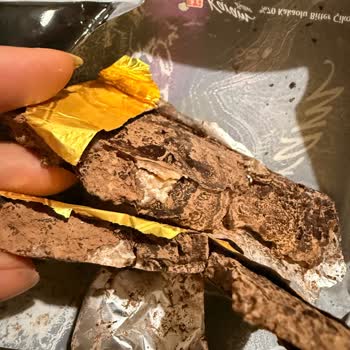 Eti Karam %70 Bitter Çikolata’da Bozulmuş Görünüm Şoku Ve Açıklama Talebi