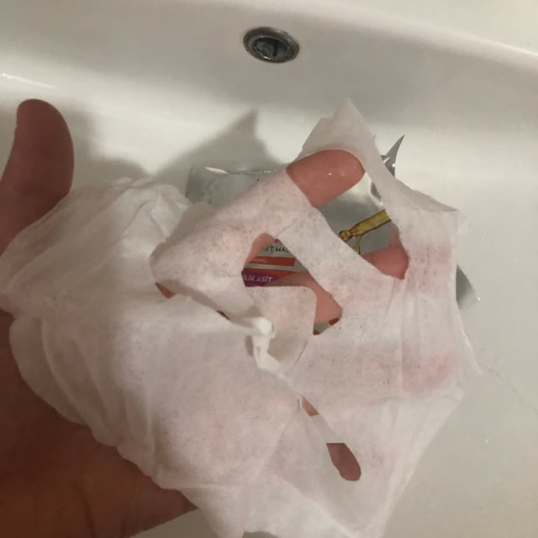 Dermokil Kağıt Maskede Serum Eksikliği Ve Kuru Çıkması