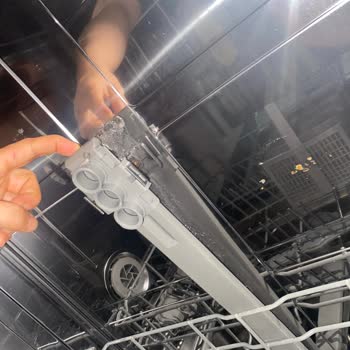 Bosch Bulaşık Makinesi Üst Sepet Parçası Sorunu Ve Ücretsiz Onarım İsteği