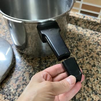 Aras Kargo Düdüklü Tencere Hasarı Ve Cevapsız Şikayet