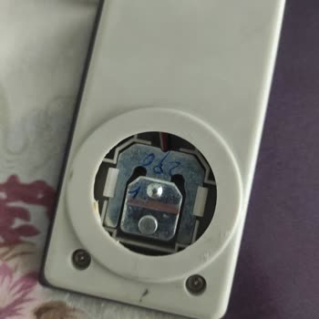 Balanza Beurer defectuosa, pies dañados y sin respuesta del servicio