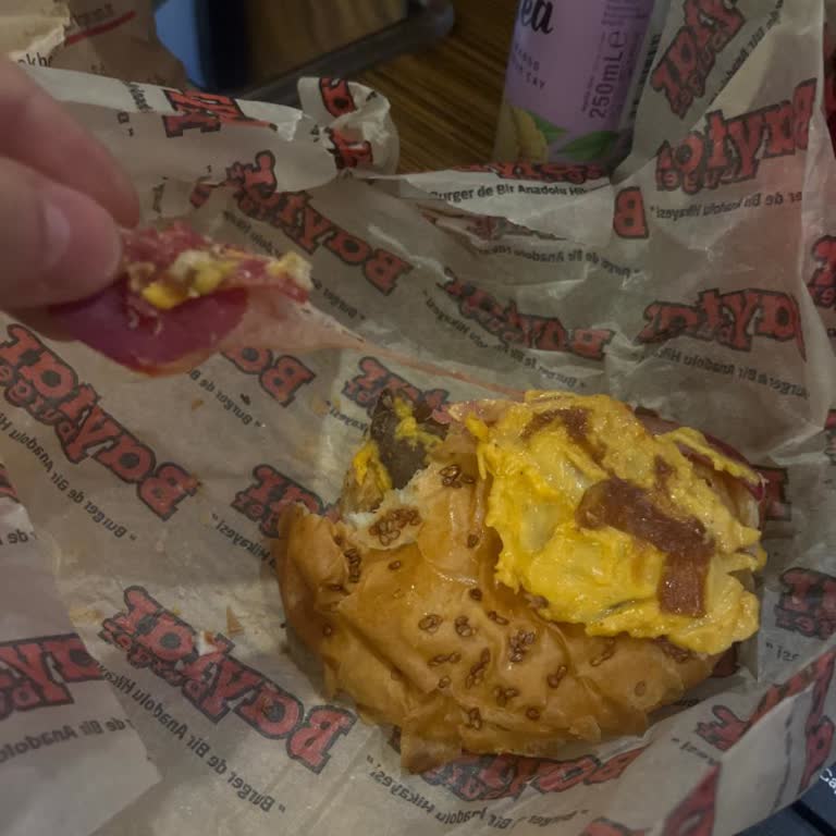 Pastırmalı Hamburgerde Çemen Sorunu Ve Yemeksepeti Desteklerinin Yetersizliği