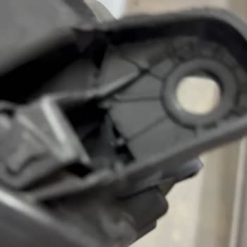 RS Servis Maltepe’de Far Onarımının Kalitesizliği Ve Şeffaf Olmayan Süreç