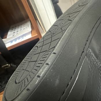 Hasarlı Ve Tozlu Lacoste Ayakkabı İçin Birebir Değişim Talebi