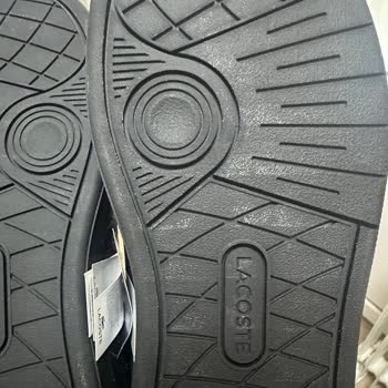 Hasarlı Ve Tozlu Lacoste Ayakkabı İçin Birebir Değişim Talebi