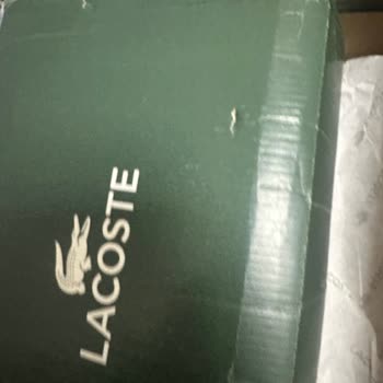 Hasarlı Ve Tozlu Lacoste Ayakkabı İçin Birebir Değişim Talebi