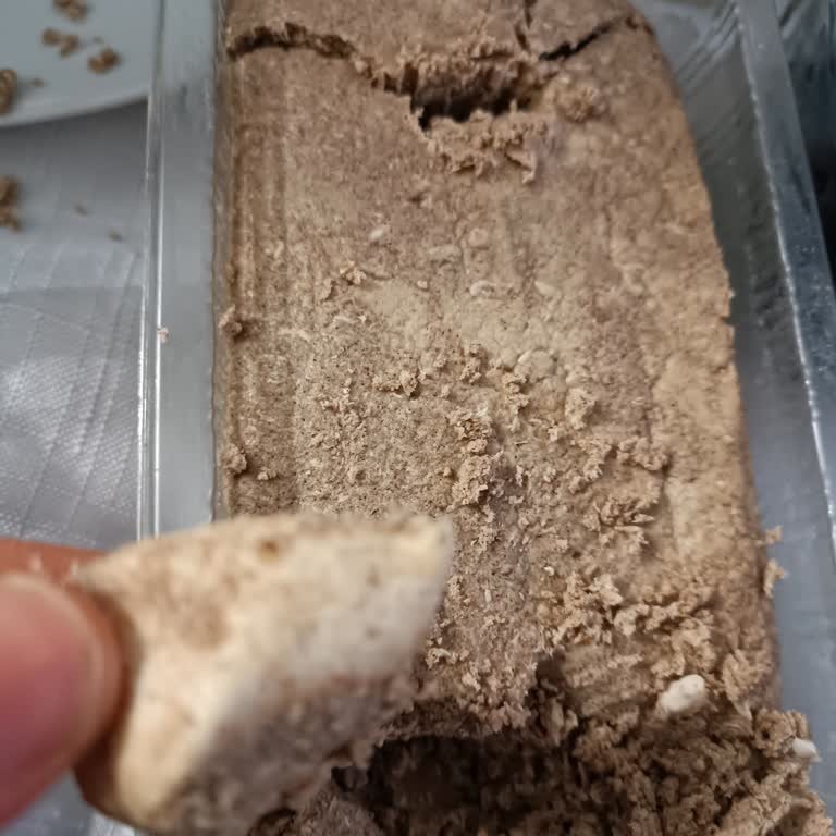 Helvadan Çıkan Büyük Taş Gıda Güvenliği Sorunu