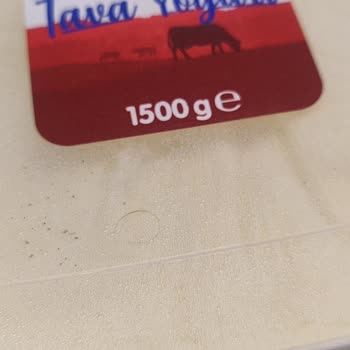 Kuşadası File Market’te Yoğurtta Kıl Ve Kaba Çalışan Davranışı