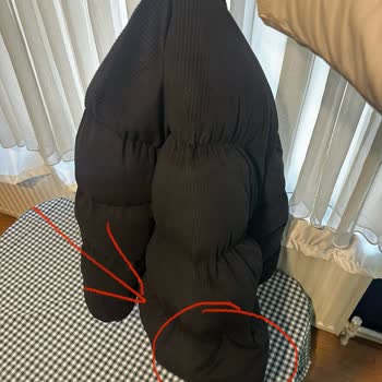 Montta Şişik Ve Sönük Görünümler, Şirketin Alaycı Tutumu