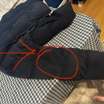 Montta Şişik Ve Sönük Görünümler, Şirketin Alaycı Tutumu