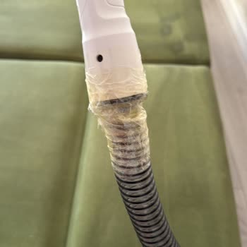 Kiwi Halı Yıkama Makinesinin Hortumu Tek Kullanımdan Sonra Koptu