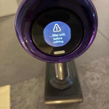 Dyson V12 Filtre Uyarısı Sürekli Çıkıyor, Müşteri Hizmetleri Çözüm Sunamıyor