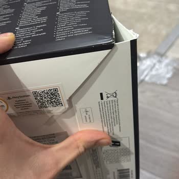 Hasarlı Kutu Teslimatı Ve Yetersiz Telafi Teklifi