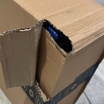 Hasarlı Kutu Teslimatı Ve Yetersiz Telafi Teklifi