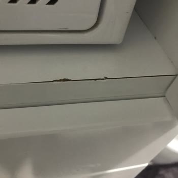 Byr Yapı Üç Hafta Sürmeyen İşte Kırık Dolaplar Ve Silikon Sorunları Nedeniyle Ücret İadesi Talebi