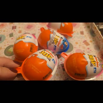 Kinder Sürpriz Joy Çikolatalarında Mantar Benzeri Oluşum Çocukları Sağlık Riskine Sokuyor