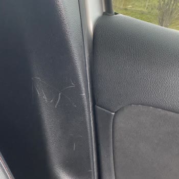 Mercedes Servisinde 15 Gün Süren Geri Dönüşsüz Bekleyiş Ve Araçta Çizikler