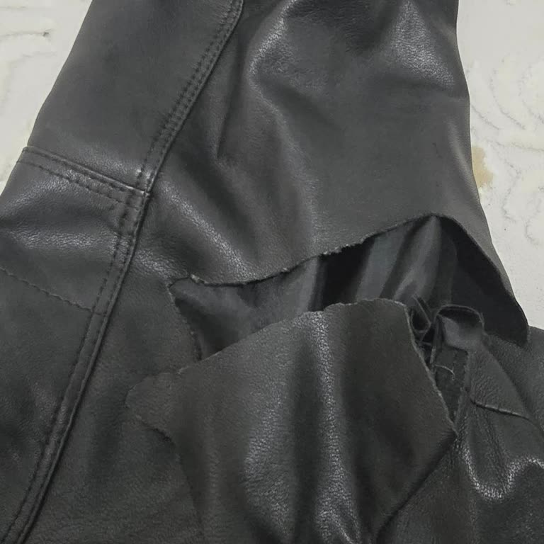 Derimod Deri Cekette Kısa Sürede Yırtılma Ve Değişim Talebi