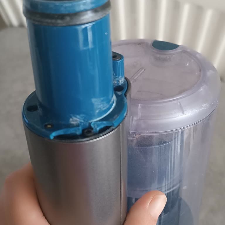 Media Markt'da Satın Alınan Philips Süpürge Filtre Sorunu Ve Kırık Parça Değişim Talebi