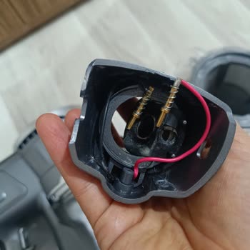 Heifer Dik Süpürge Toz Haznesi Yedek Parça Bulunamıyor Ve Satıcı Yanıt Vermiyor