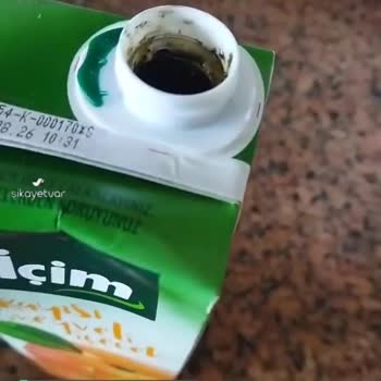 İçim Meyve Suyu İçinde Ne Olduğu Belli Olmayan Parçalar Çıktı