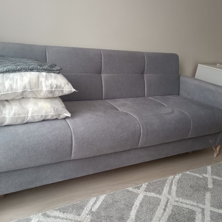 İstikbal Monreo Üçlü Koltukta Gıcırdama Ve Gecikmeli Teslimat Nedeniyle İade Talebi