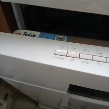 Yeni Bosch Bulaşık Makinesinin Kapağındaki Çatlak Garanti Kapsamında Değerlendirilsin