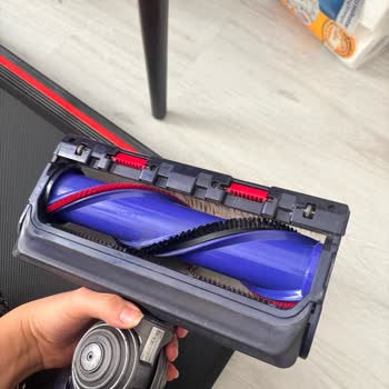 Dyson Gen5 Halı Başlığı Fırçası Çıkarılamıyor, Destek Bulamıyorum
