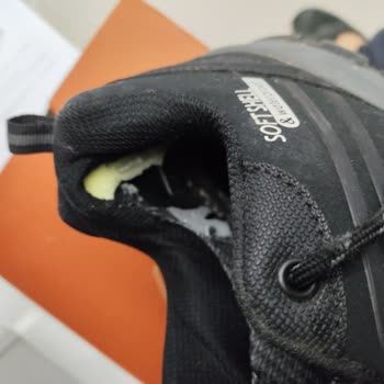 FLO Ayakkabının Kısa Sürede Deforme Olması