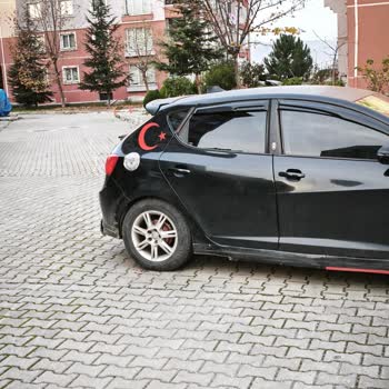 Zürih Sigorta’nın Araç Pert Ve İkame Araç Hakkı Sürecindeki Uzun Belirsizlik