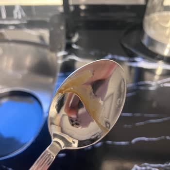 Fuse Tea Şişesi Açılmamış Olmasına Rağmen İçinde Sümüksü Madde