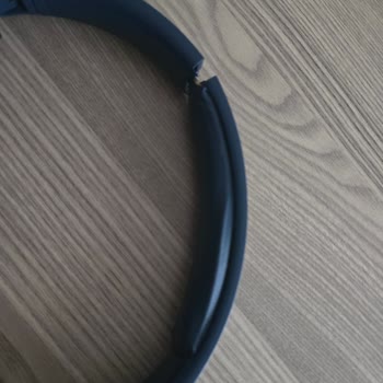 JBL 720BT Kulaklıkta Esneme Yerinin Kırılması Garanti Kapsamında Değişim Talebi