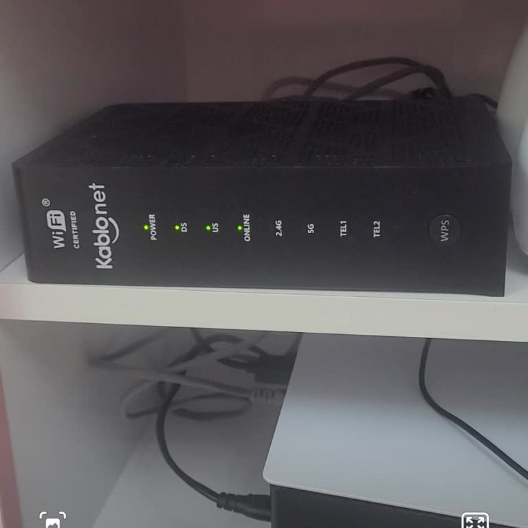 Modem Işıkları Yanıp Sönüyor, İnternet Kesintili Ve TV Box Donuyor