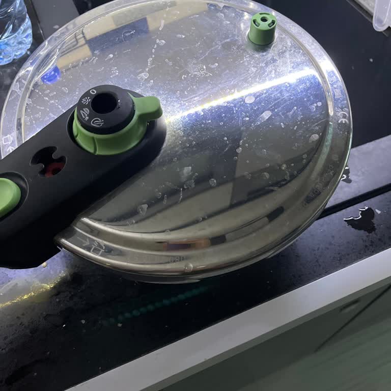 Tefal Sensör Düdüklü Tencerede Su Kaçağı Ve Güvenlik Sorunu