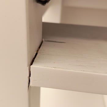 Roys Ahşap'tan Gelen Hasarlı Dresuar ve Geciken Parça Teslimatı