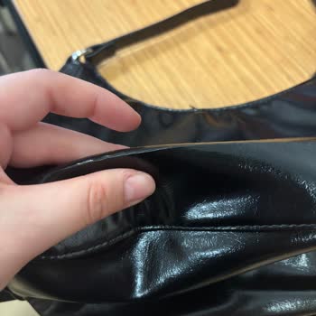 Kesik Derili Çanta Teslimatı İçin Ücretsiz Değişim Talebi