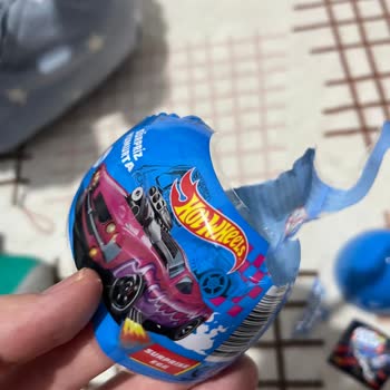 Hot Wheels Sürpriz Yumurtada Oyuncak Yok, Değişim Talebi