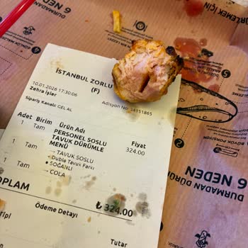 Zorlu Center Şubesindeki Soğuk Ve İyi Pişmemiş Tavuk Dürümde Tekrarlayan Hijyen Sorunu