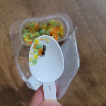 Sütaş Minimix Çocuk Sütü İçinde Plastik Parça Keşfedildi