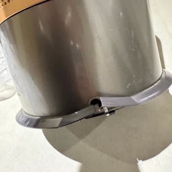 Onarım Sonrası Teslim Edilen Dyson Hava Temizleyicisi Su Sızdırıyor Ve Hasarlı